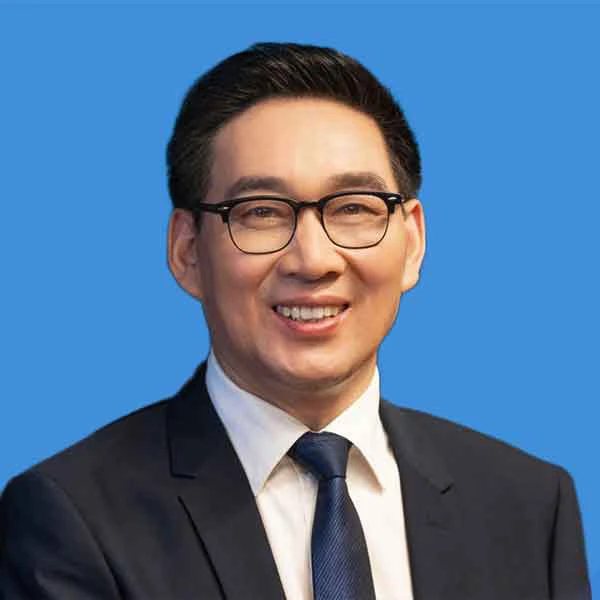 Tuan Keqin Long, Direktur Desain Merek