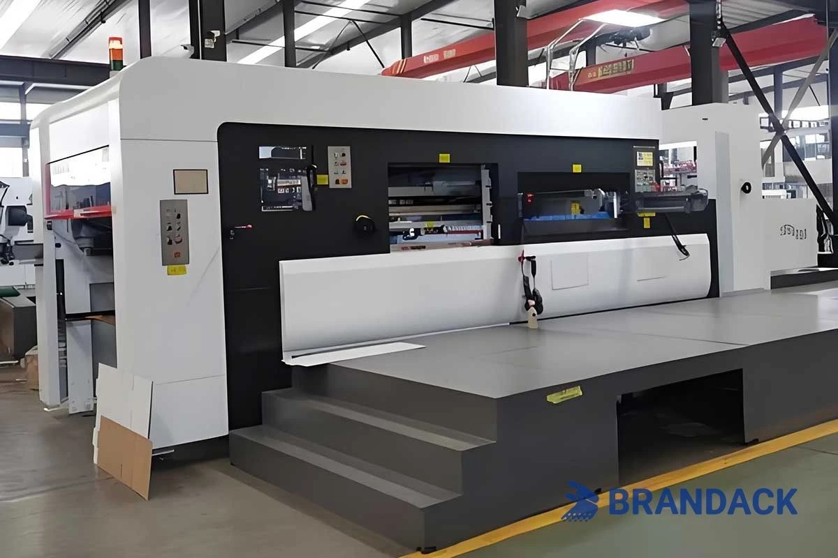 Mesin Slotting & Pemotong Mati Flatbed
